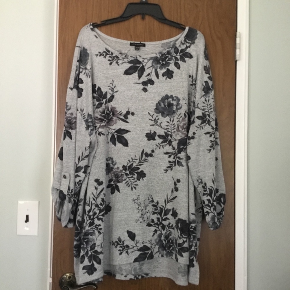 Lane Bryant Gray Floral Tunic Top